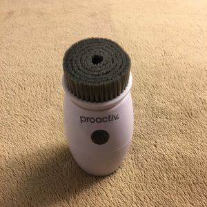 New Proactiv Coral Electric Pore Cleansing Brush